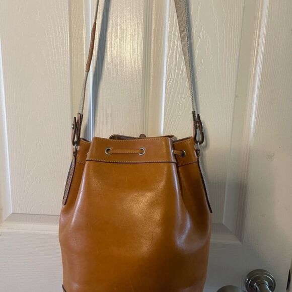 Jack & Jones Herta Suke Tan Leather large Bucket style drawstring Bag - Picture 3 of 16